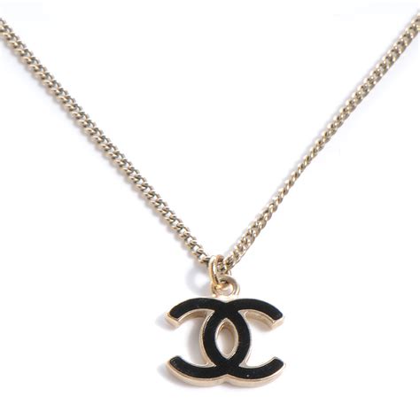 chanel black enamel cc logo pendant necklace